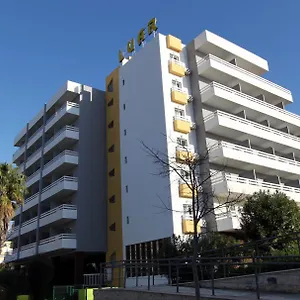 Luar Hotell
